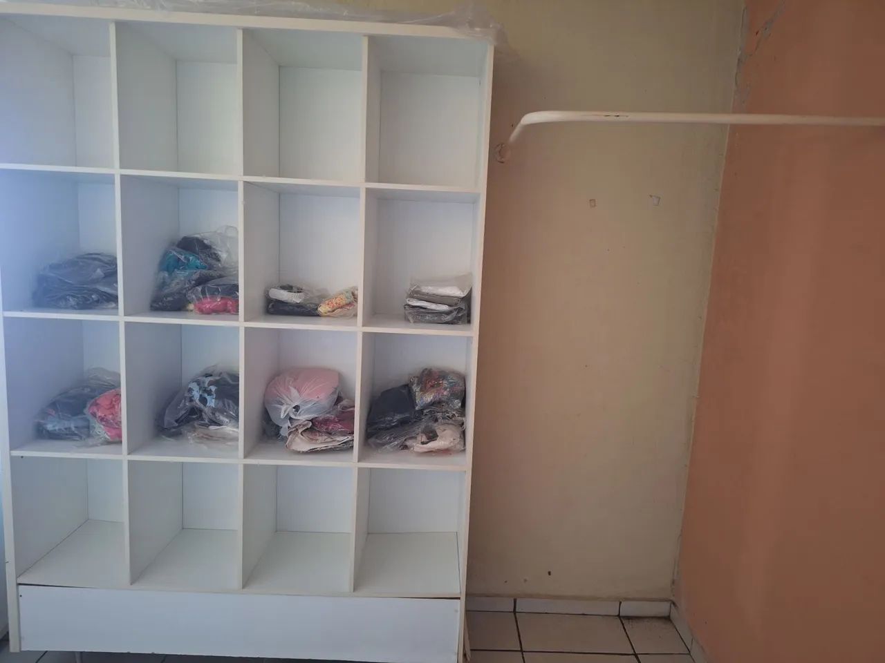 Estante com Compatimentos - Foto 4