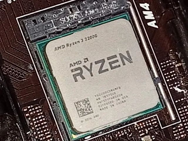 Kit Ryzen 3 2200G + A320MH + 16GB DDR4 HyperX - Foto 4