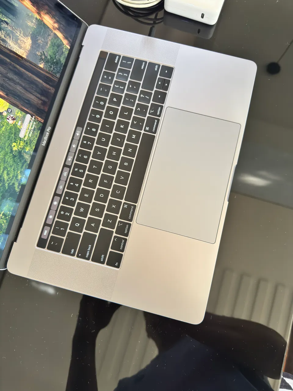 macbook pro touch bar 2018