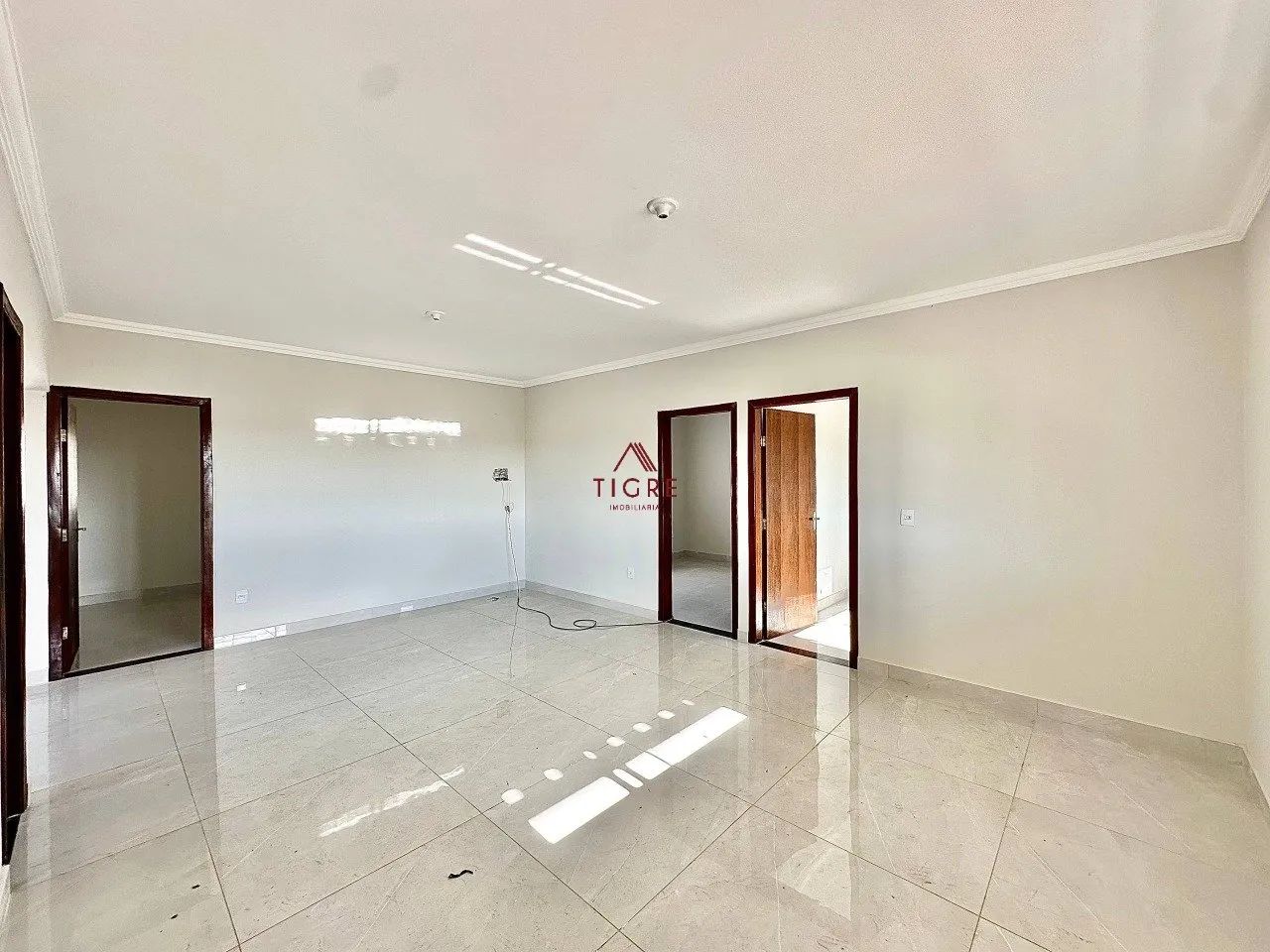 Casa com 2 Quartos à Venda, 90m² - Foto 2