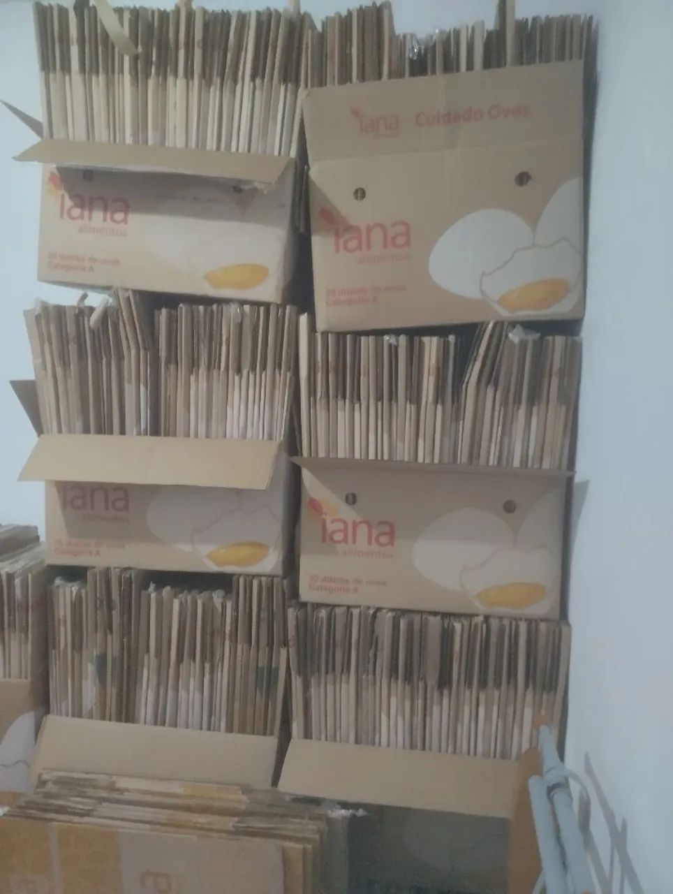 Caixas vazias *77