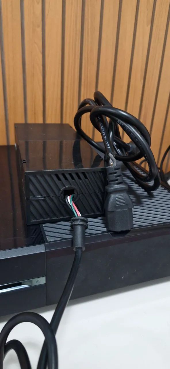 Xbox one 1tb - Foto 5