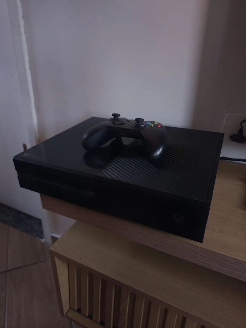 Xbox One c/ 500gb + 2 Jogos
