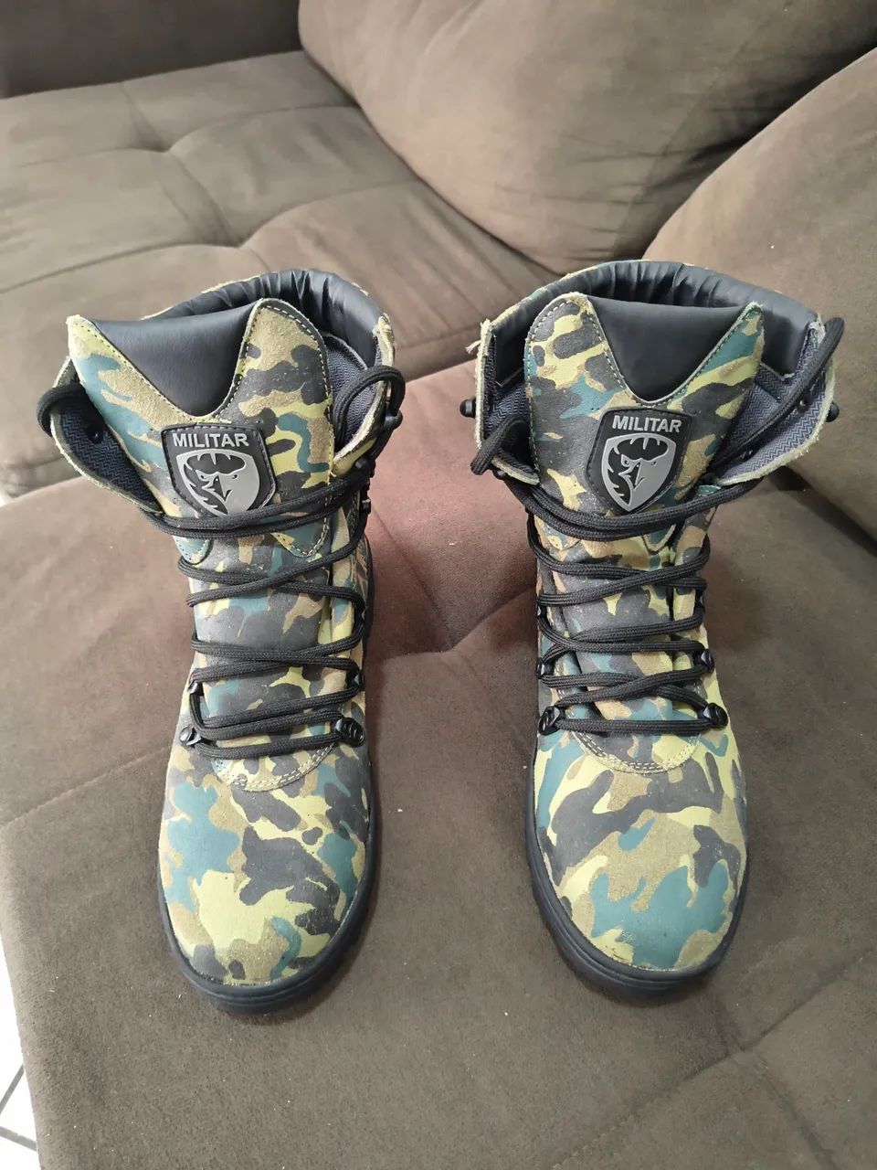 Coturno camuflado 