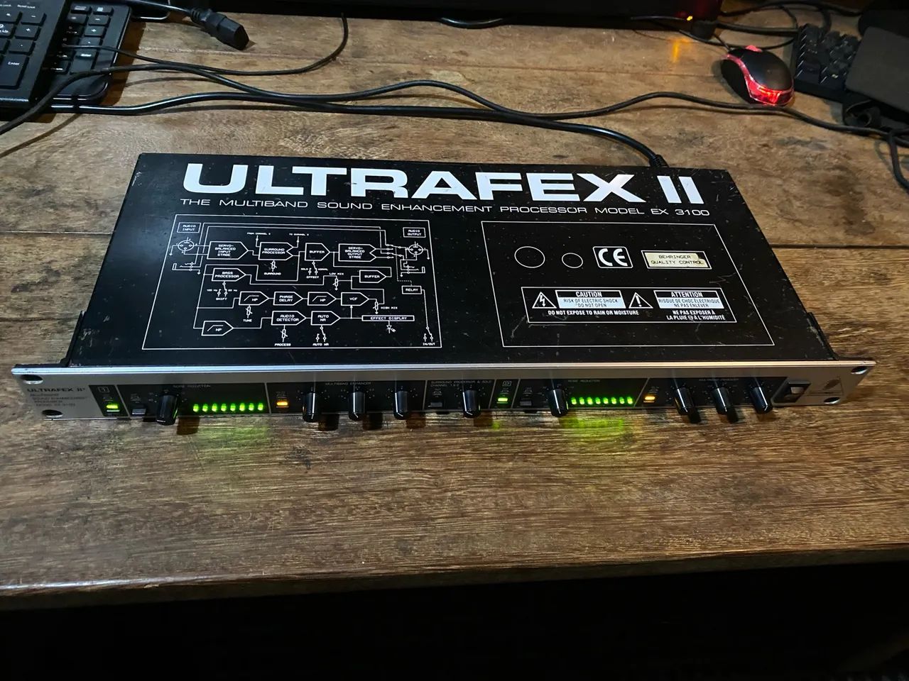 Behringer Ultrafex II EX3100 Processador Audio - Foto 4
