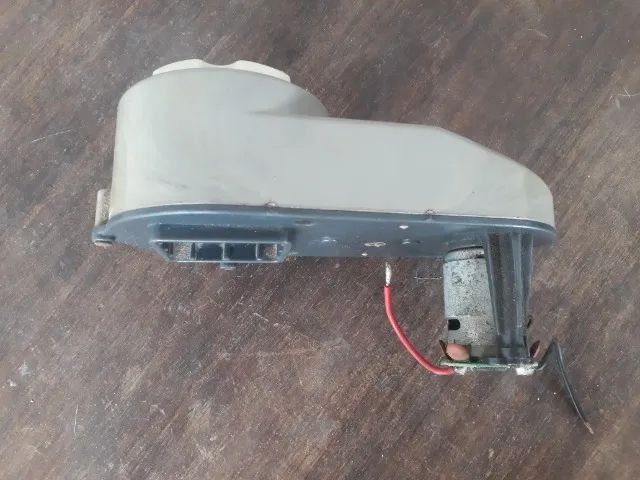 Motor com engrenagem para carrinho elétrico infantil - usado - Foto 2