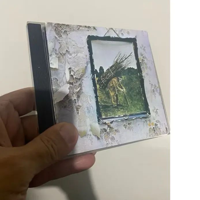 Cd do Led Zeppelin import Japan sem obi em bom estado - CDs, DVDs