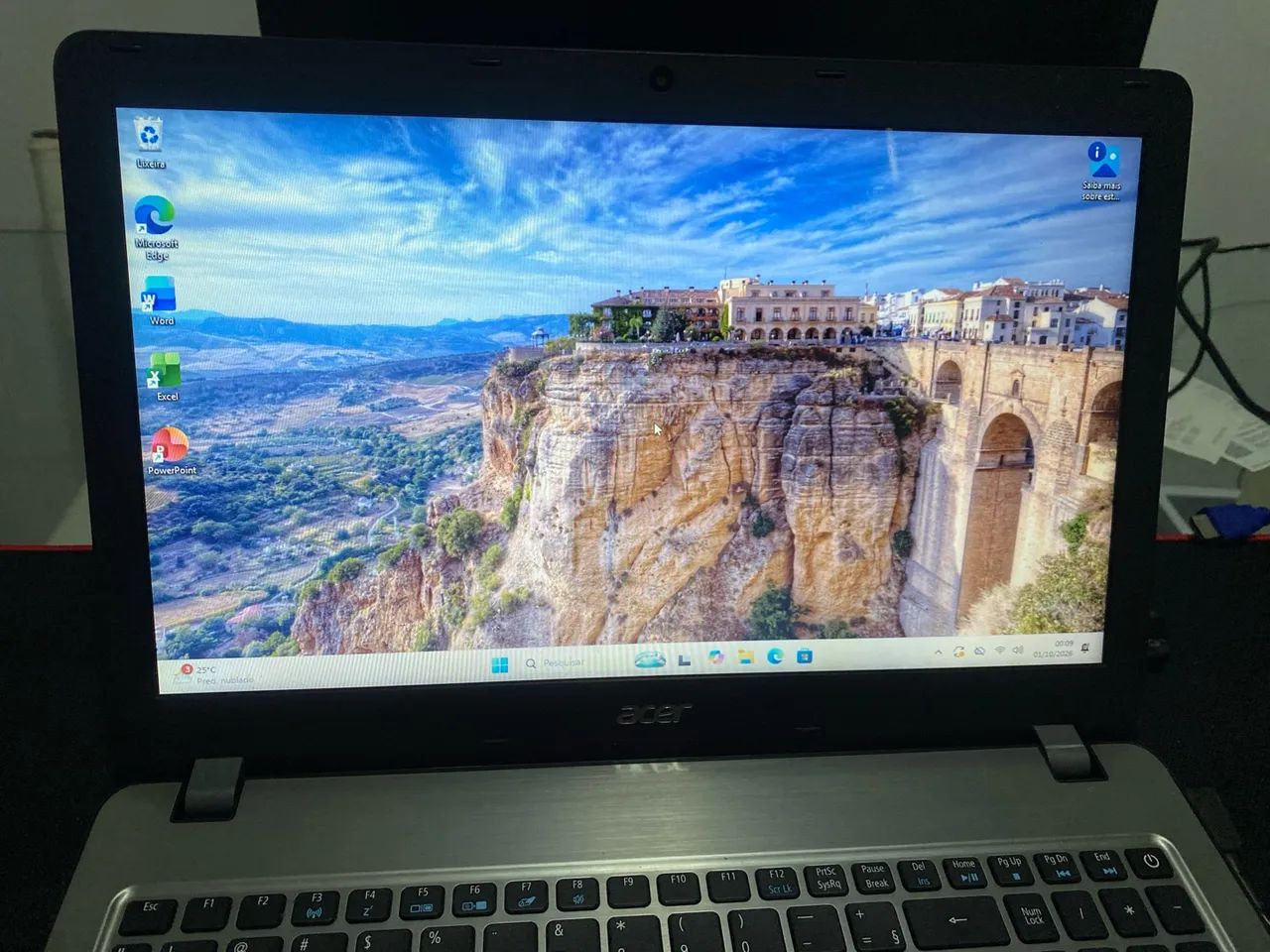 Acer Acer Aspire F5 Core I5, SSD e 8Gb ram - Foto 2