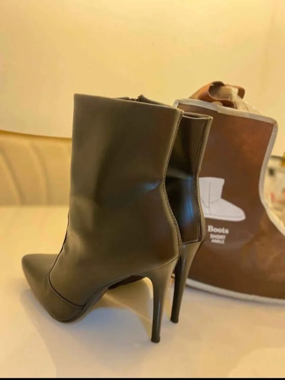 Calçados de couro  - Foto 2