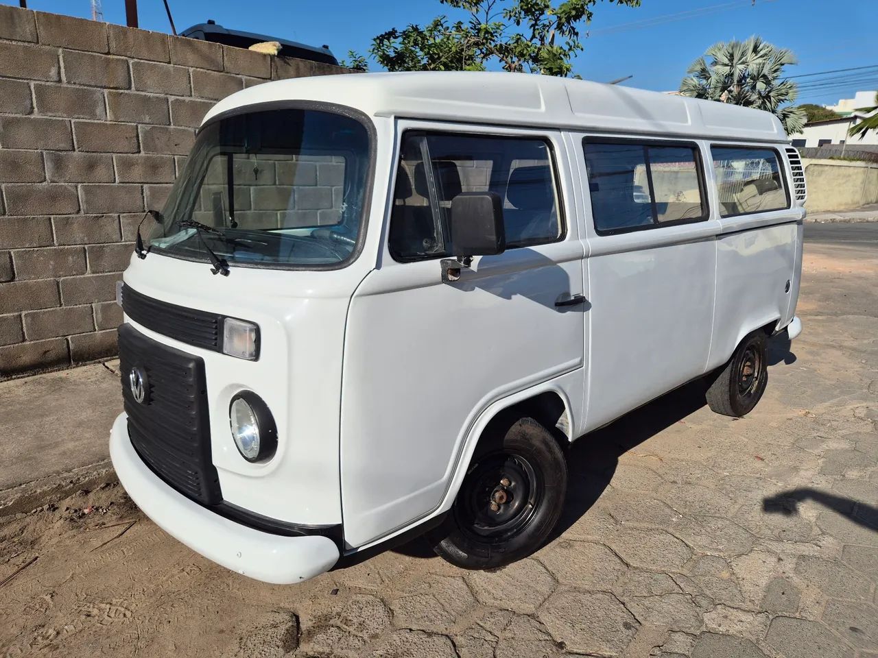 Volkswagen Kombi STANDARD 1.4 MI TOTAL FLEX 8V 2012