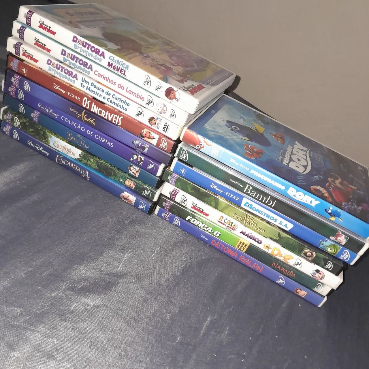 Lote 15 filmes Disney -leia - Foto 3