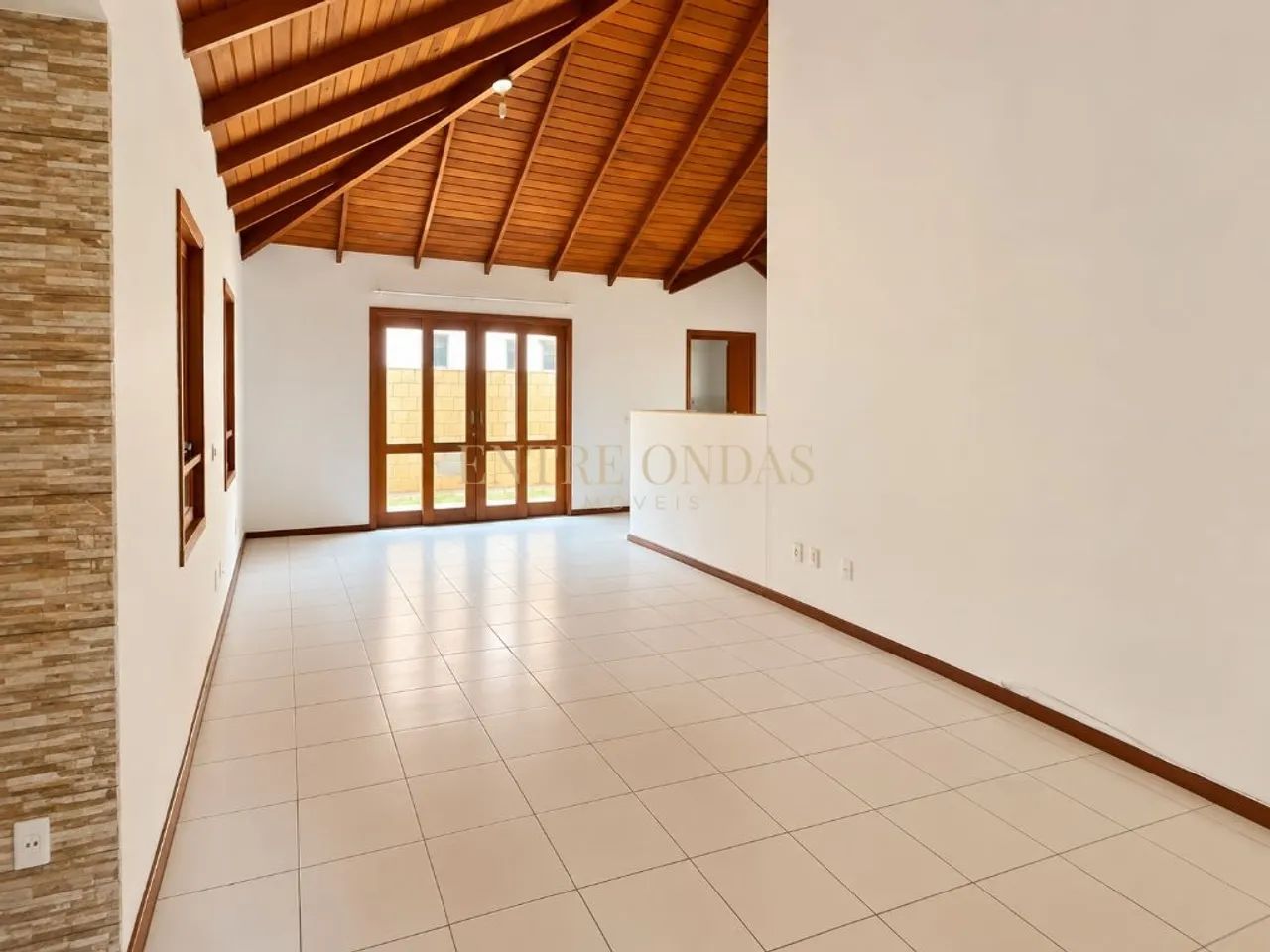 Casa com 2 quartos no bairro Rio Tavares, Florianópolis. - Foto 3