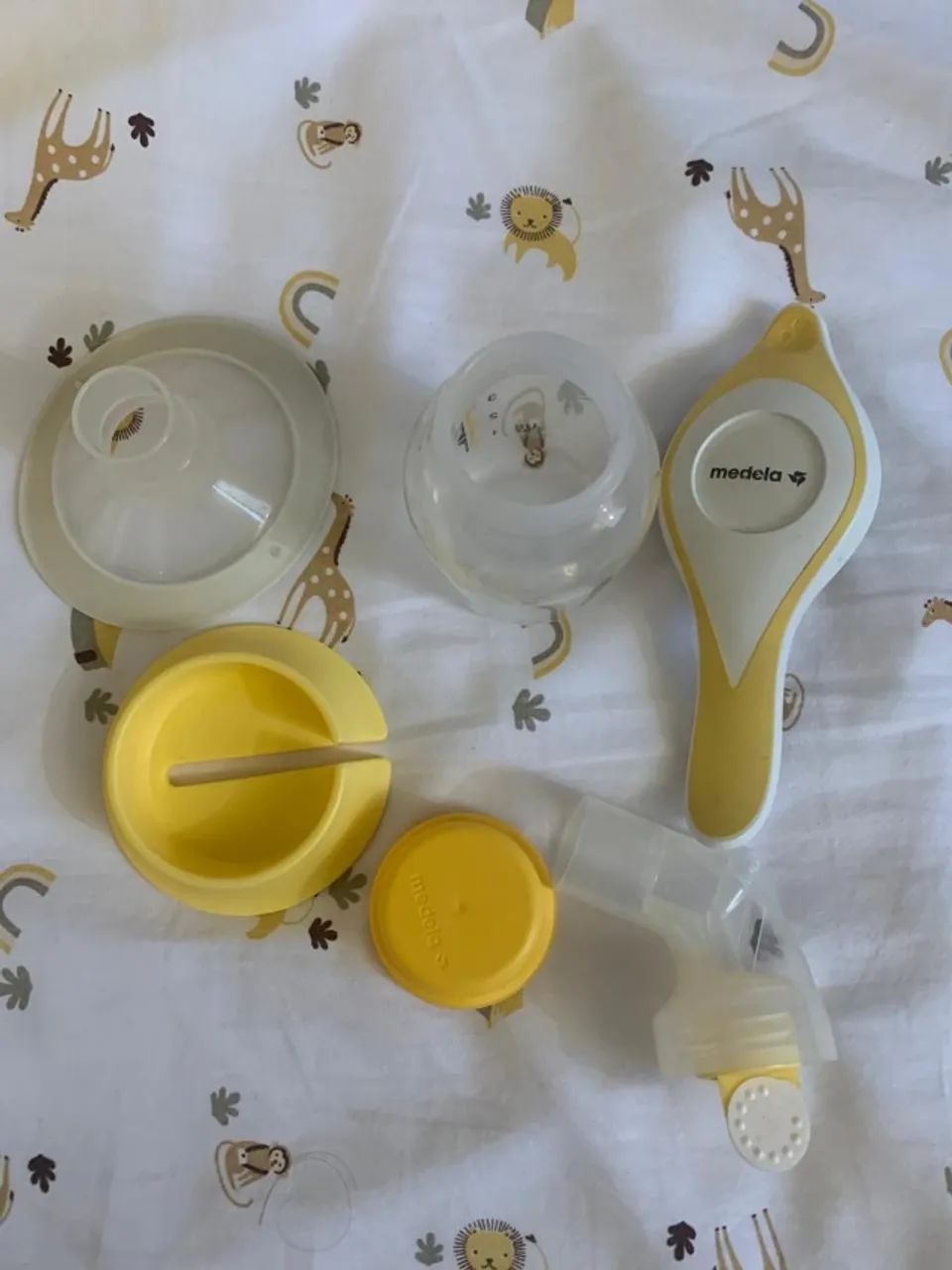 Bomba Tira-Leite Medela (manual - Harmony Flex) - Foto 3