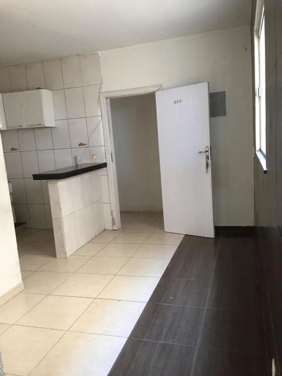 Apt 2/4 Perto Pça A incluso Cond e Água 