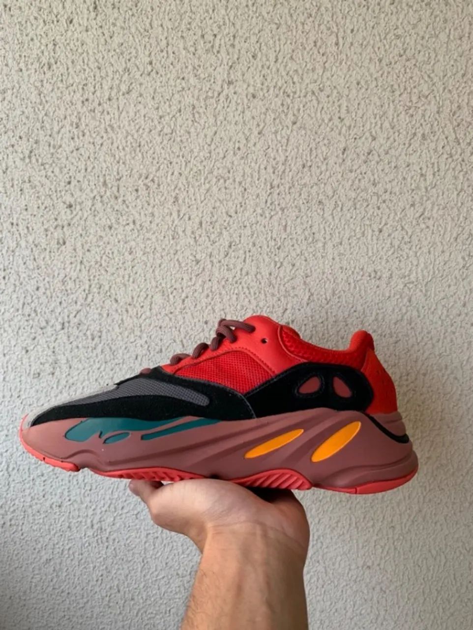 Yeezy 700 V1 Res Red - Tam. 38 - Foto 2