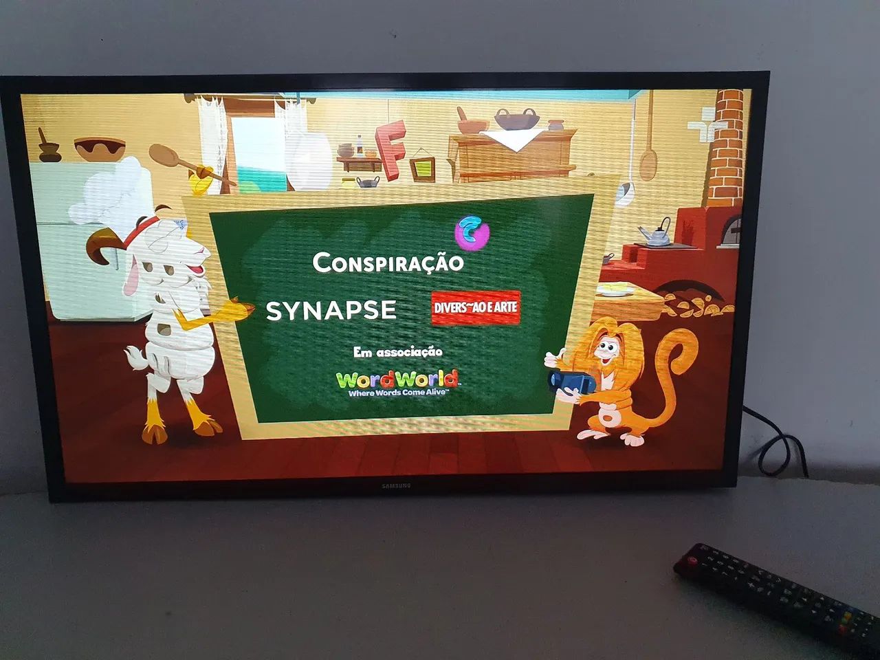 Smart Tv Samsung Led 32 Polegadas Un32j4290AG Usada em Bom Funcionamento.