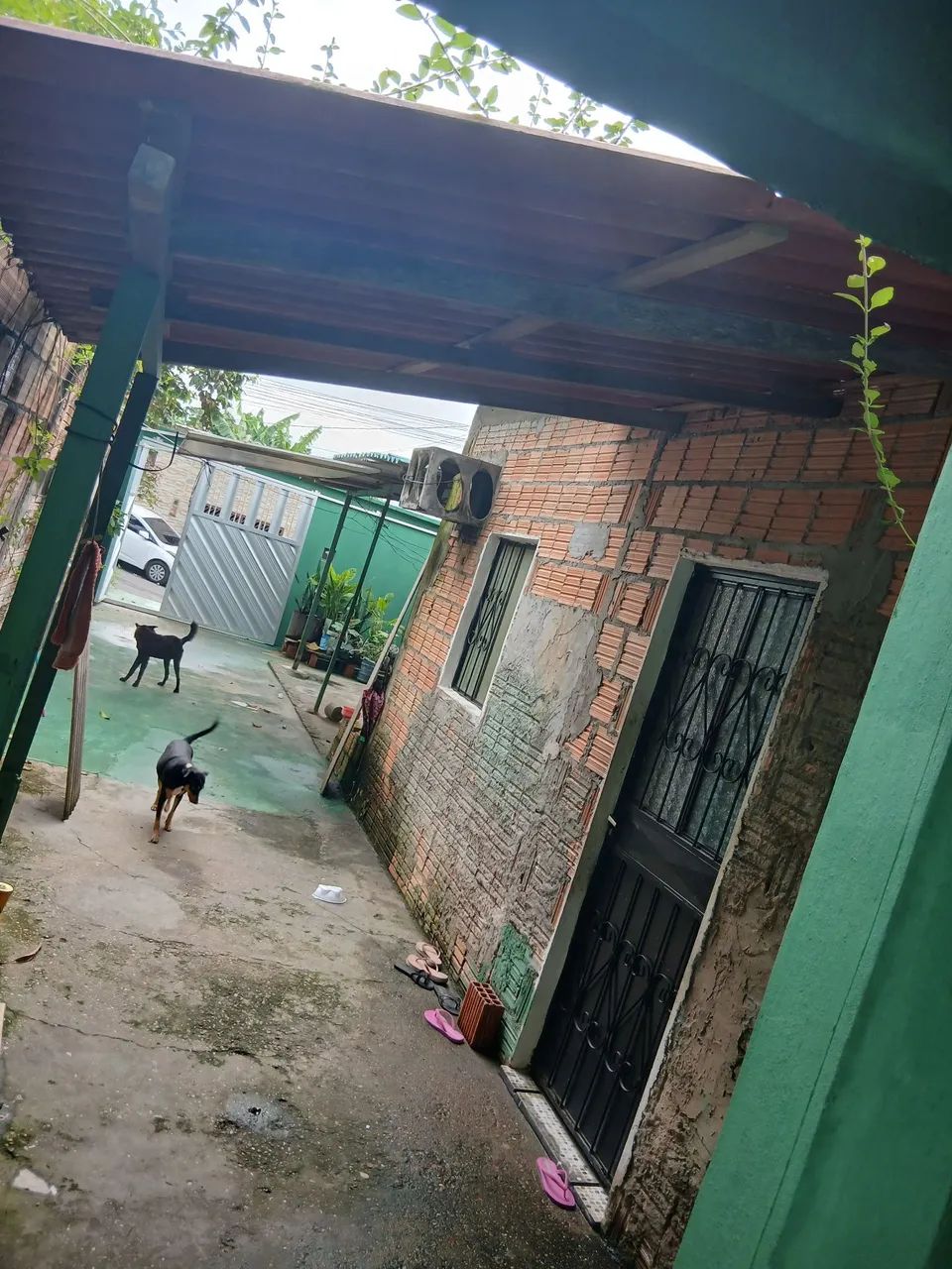 ALUGA-SE UMA Casa estilo kit net - Foto 2