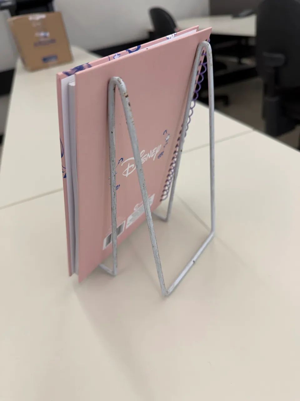 Suporte para livros ou quadros  - Foto 2