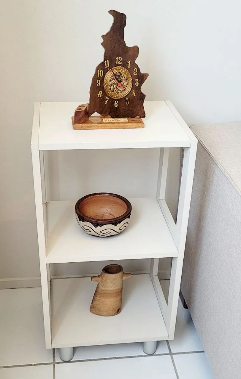 Mesinha de Canto em MDF Cinza. 