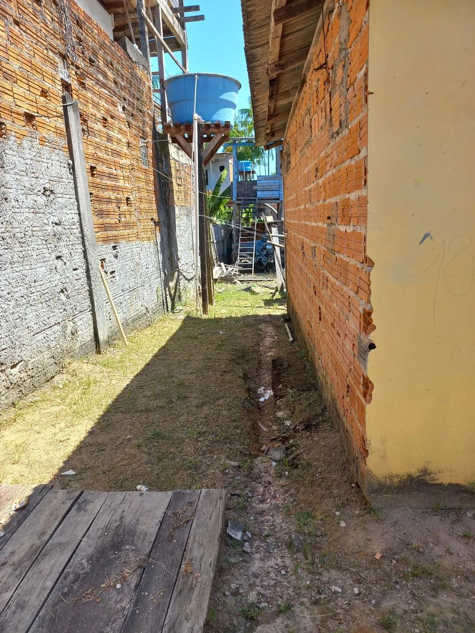 Vende-se casa no Bairro Pedrinhas  - Foto 3