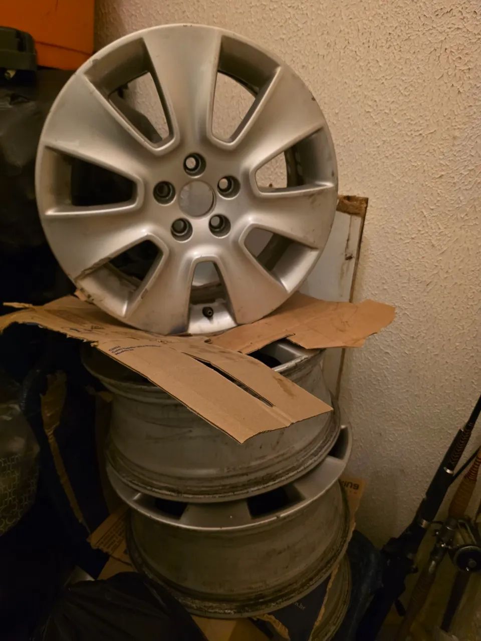 Vendo ou troco conjunto rodas 16 originais new beetle 5x100
