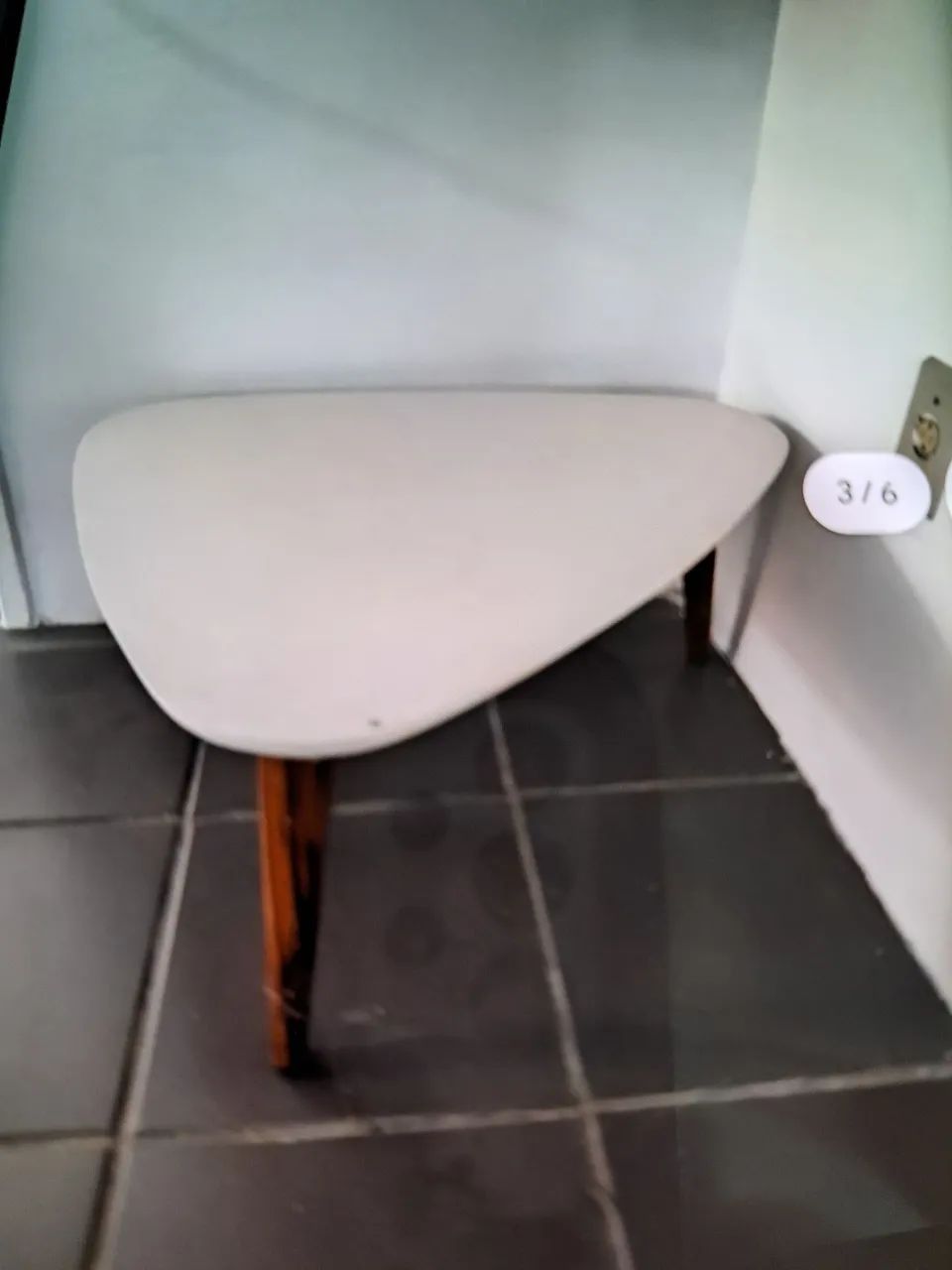 Mesa de canto 