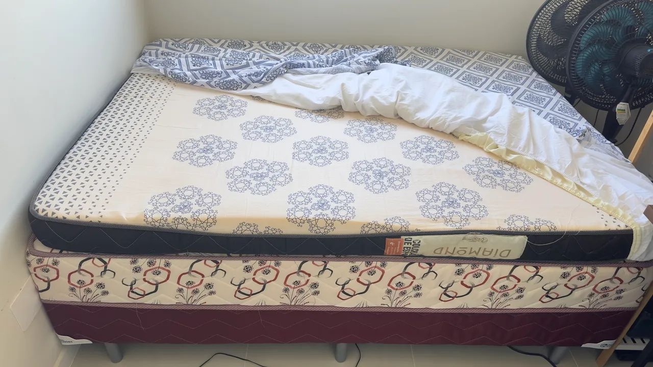 Cama unibox com colchão de casal