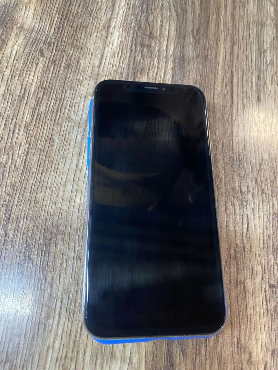 Iphone x(10) 350,nao funciona a Cameira traseirapra arrumar fica barato  - Foto 3