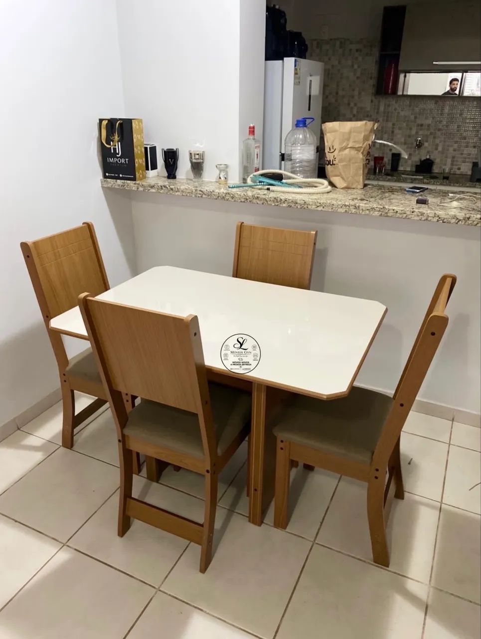 Mesa de Jantar com 4Cadeiras T392