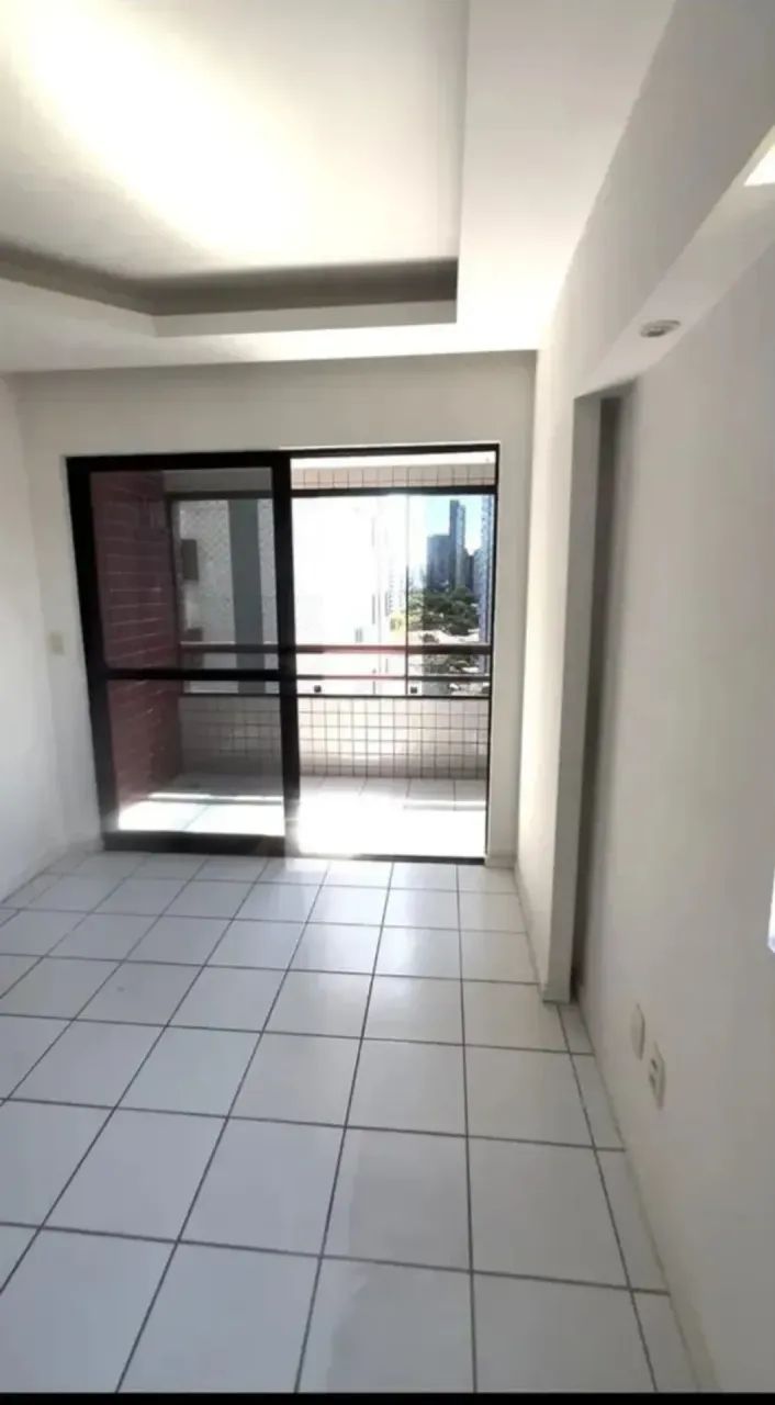 ALUGO ÓTIMO APARTAMENTO COM 2 QUARTOS NO BAIRRO DO ESPINHEIRO / RECIFE