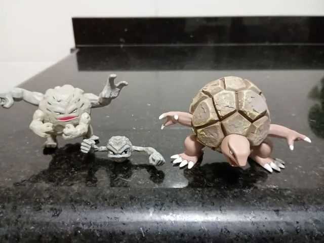 ACTION FIGURE TRIO GOLEM