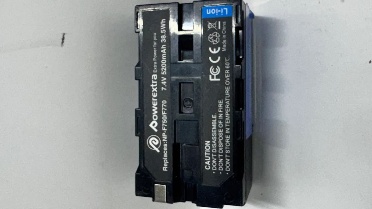 Bateria marca powerextra NP F7550 e F770 nova - Foto 3