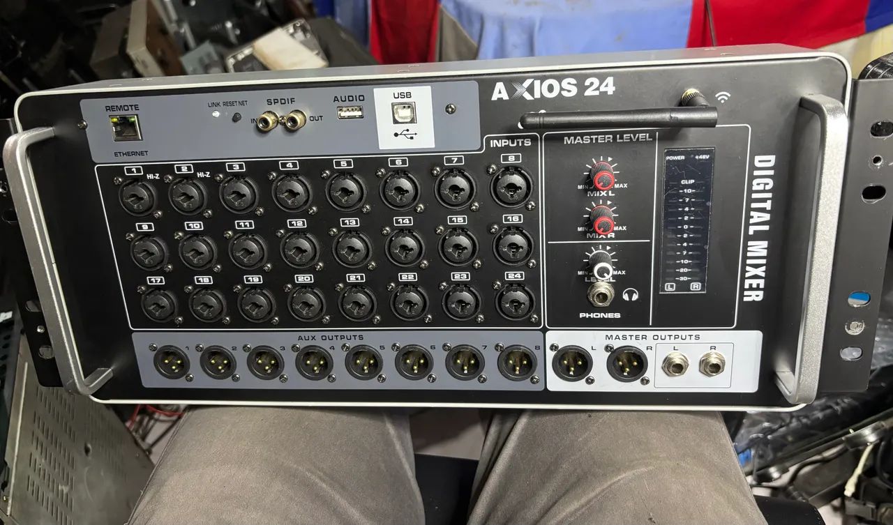 Mesa de som digital axios 24 igual ui24 xr18 x32 - Foto 6