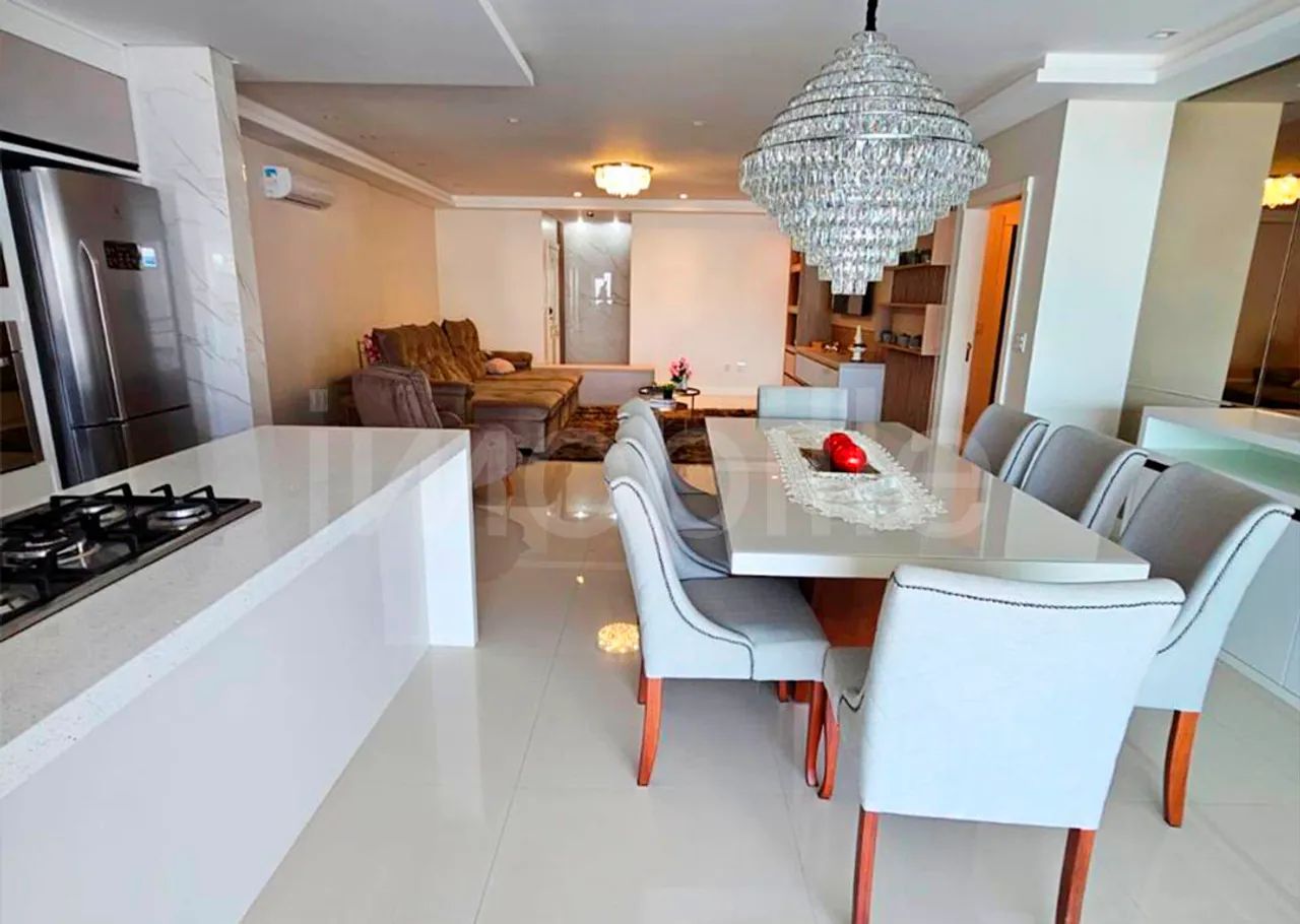 Apartamento com vista mar no Edifício Le Grand Parc Residence em Itapema.