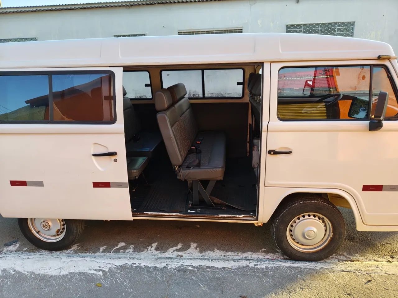 Volkswagen Kombi Kombi Lotação 1.4 Mi Total Flex 8V 2009