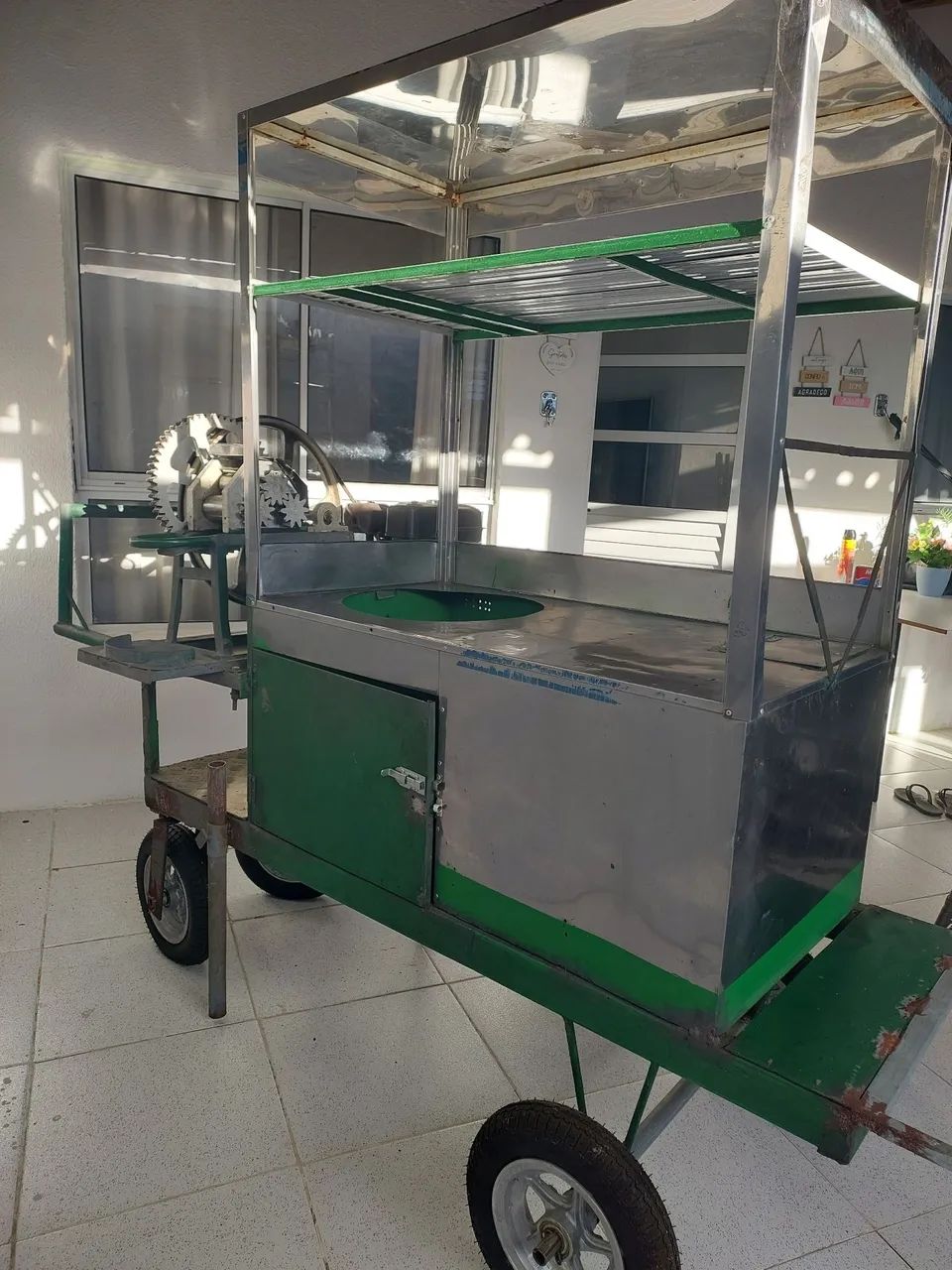 Vendo carrinho com engenho
