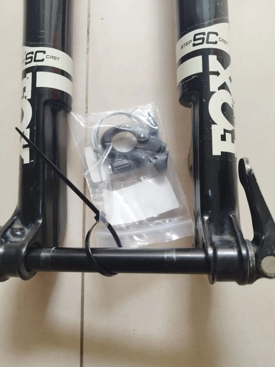 Suspensão Fox 32 Step-Cast (SC) Performance Aro 29 - Trava no Guidão - Foto 4