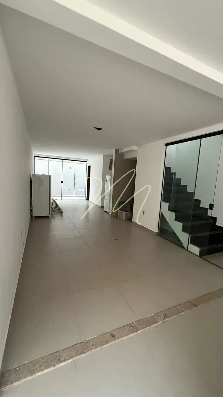 Apartamento triplex com 3 suítes á venda no Pérola do Mar