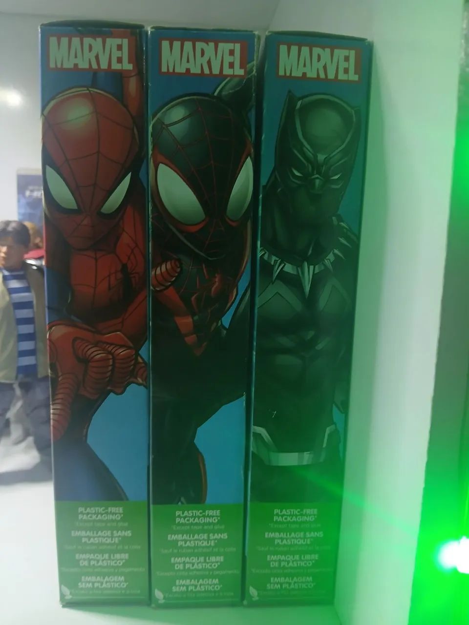 Kit bonecos Marvel original!, homem aranha Peter Parker e Miles Morales e pantera Negra 