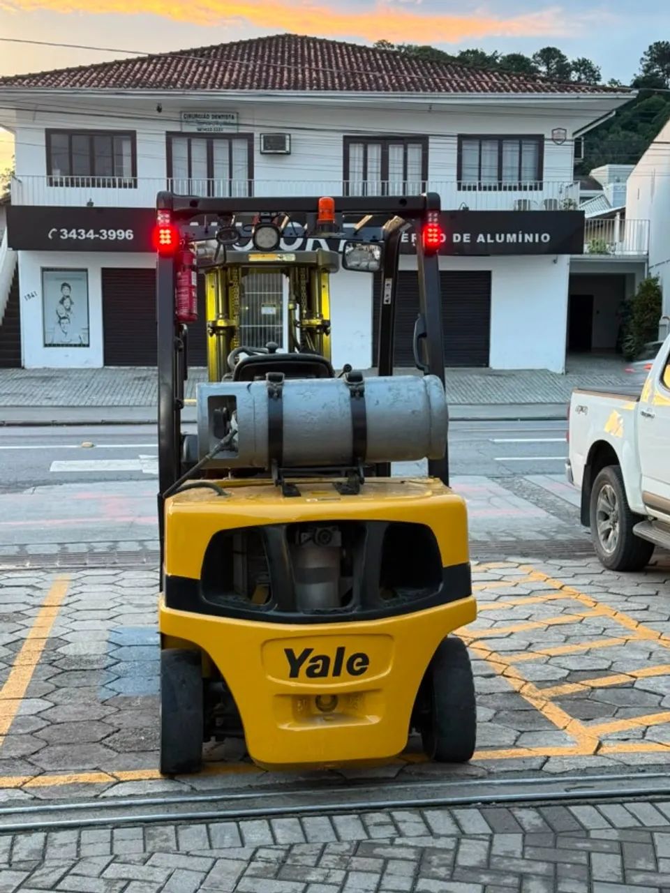 Empilhadeira Yale 50vx - Foto 4