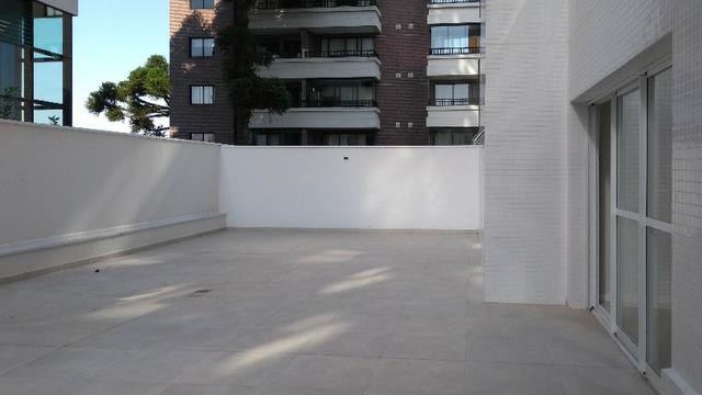 Apartamento com Terraço sendo 03 Suítes no São Francisco em Curitiba. - Foto 6