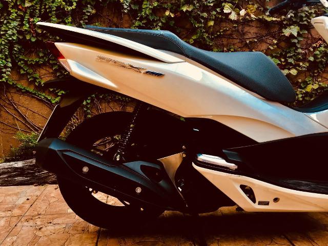 capacetes 2 pcx honda Motos 150, Pcx  Janeiro   2017 de  Rio Inhaúma, Honda