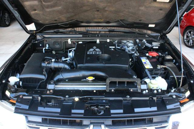 Mitsubishi Pajero Full Hpe 3.2 Diesel 2013 Blindado Nível IIIA V1 - Foto 5