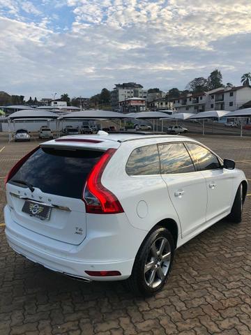 Volvo XC 60 - Foto 9