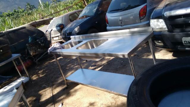Bancada com pia inox (fabrica)
