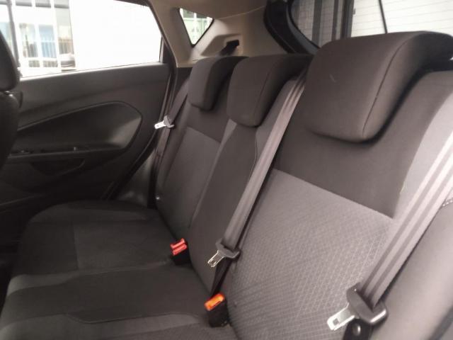 Ford New Fiesta Hatch SEL 1.6 AUT - Foto 17