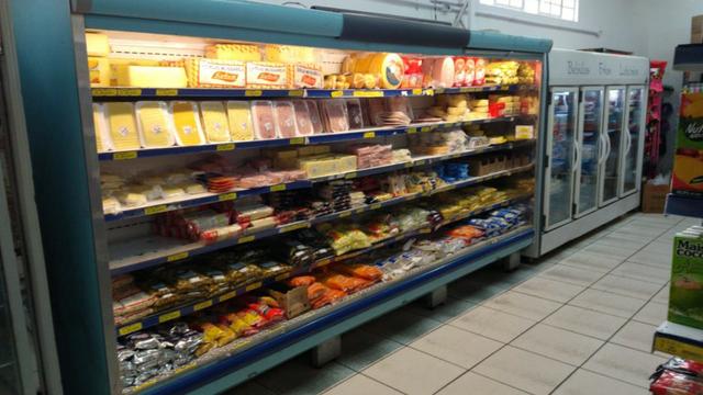 Expositor refrigerado + 2 refrigeradores auto serviço (pacote)