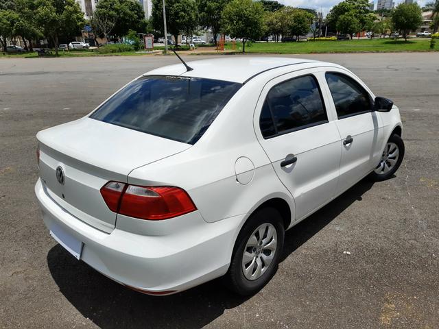Volkswagen Voyage 1.0 2016 Zero Completo Trend - Foto 13