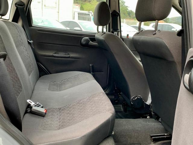 Corsa Sedan 1.0 - 2005 - Foto 16