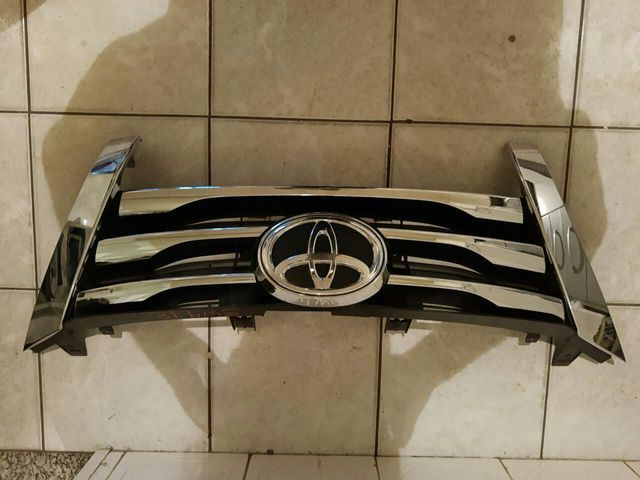 Grade Toyota SW4 2017/2018/2019
